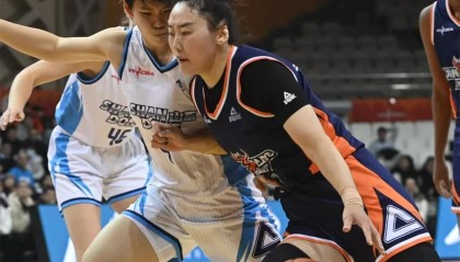 欧博官网-泪目！中国女篮31岁王牌重回巅峰：得分助攻均第1，宫帅召回她？