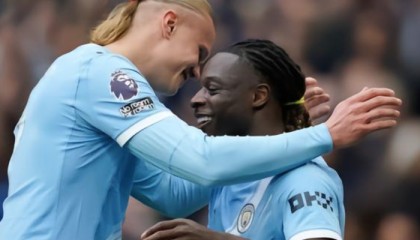 欧博ABG官网-英超｜曼城3-0布伦特福德，距榜首2分，多库破门、哈兰德传射、马尔穆什建功|埃尔林-哈兰德|伊蒂哈德|多纳鲁马|禁区_新浪体育_新浪新闻