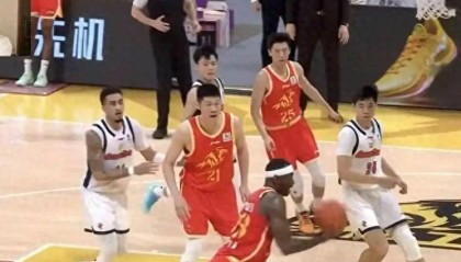 欧博ABG官网-麦考尔不去福建原因曝光：他家有喜事，全队送祝福，杜锋很人性化